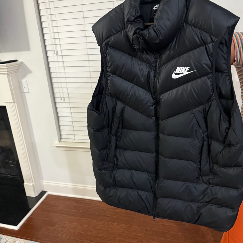 🌟🌟🌟LIKE NEW MENS NIKE QUILTED PUFFER VEST🌟🌟🌟